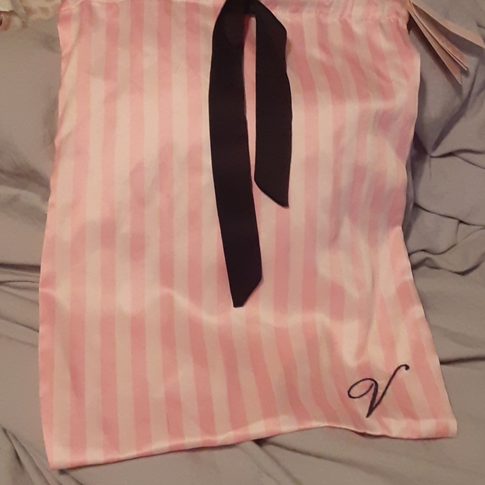 VICTORIAS SECRET DRAWSTRING BAG